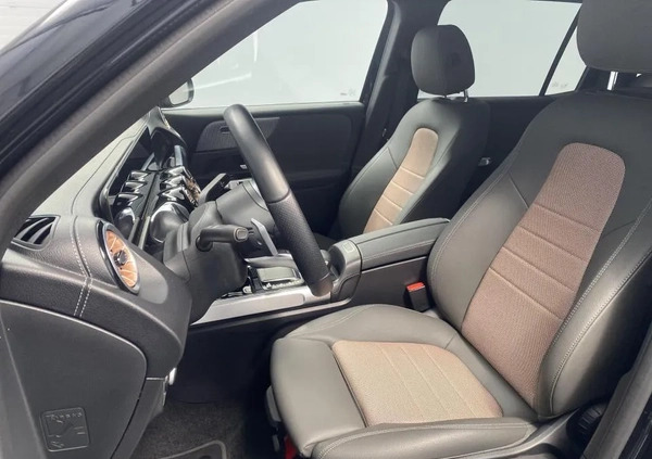 Mercedes-Benz EQB cena 249900 przebieg: 7000, rok produkcji 2023 z Wrocław małe 254